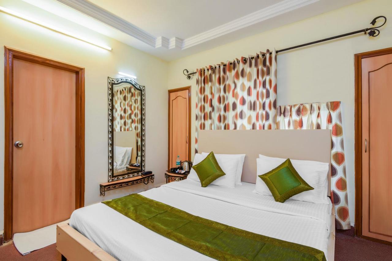 Treebo Arts Executive Hotel Аурангабад Екстериор снимка