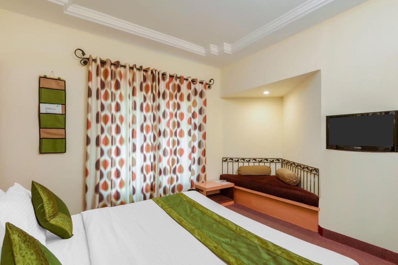 Treebo Arts Executive Hotel Аурангабад Екстериор снимка
